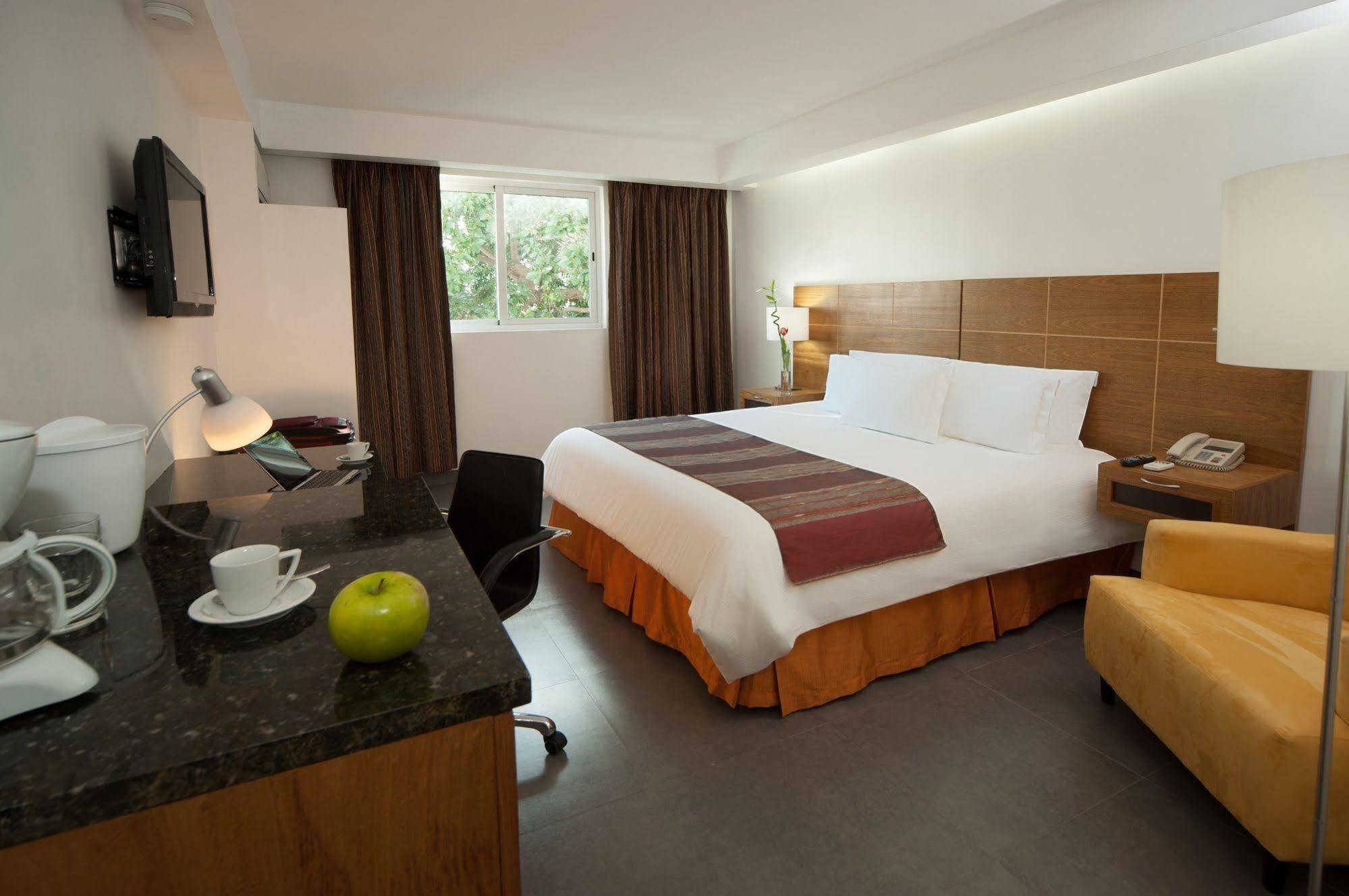 Hotel Aladino Santo Domingo Exterior photo